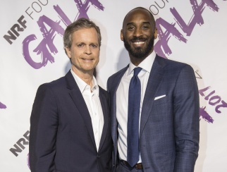 NBA great Kobe Bryant presented Mark Parker with ‘The Visionary’ award at the NRF Foundation Gala 2017.