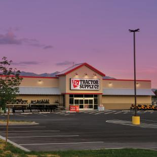 Tractor Supply Storefront