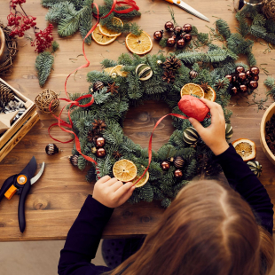 Holiday wreath