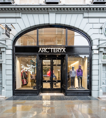 Arc’teryx store exterior